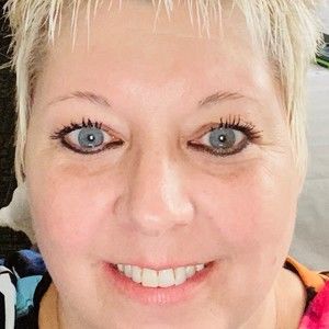 Meet your Posher, Deborah